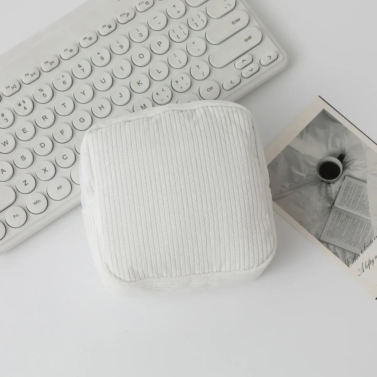 Fashion Makeup Lipstick Sanitary Napkins Case Mini Cosmetic Storage Pouch Women Corduroy Ins Travel Organizer Bags Small Pouch